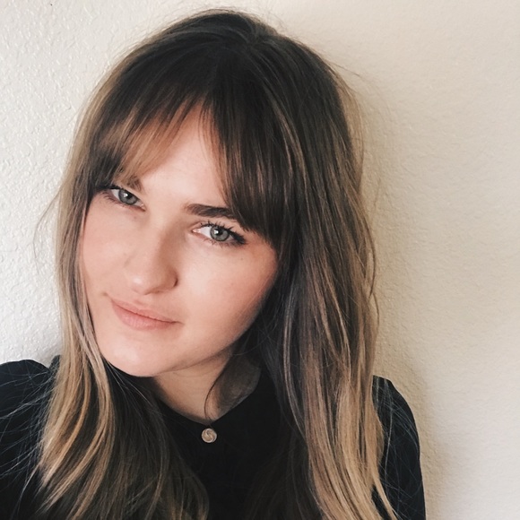 Meet your Posher, Kortnee - Picture 1 of 1